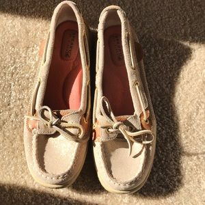 Tan glitter Sperry top sliders